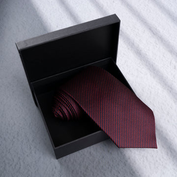GEOMETRIC SILK NECKTIE